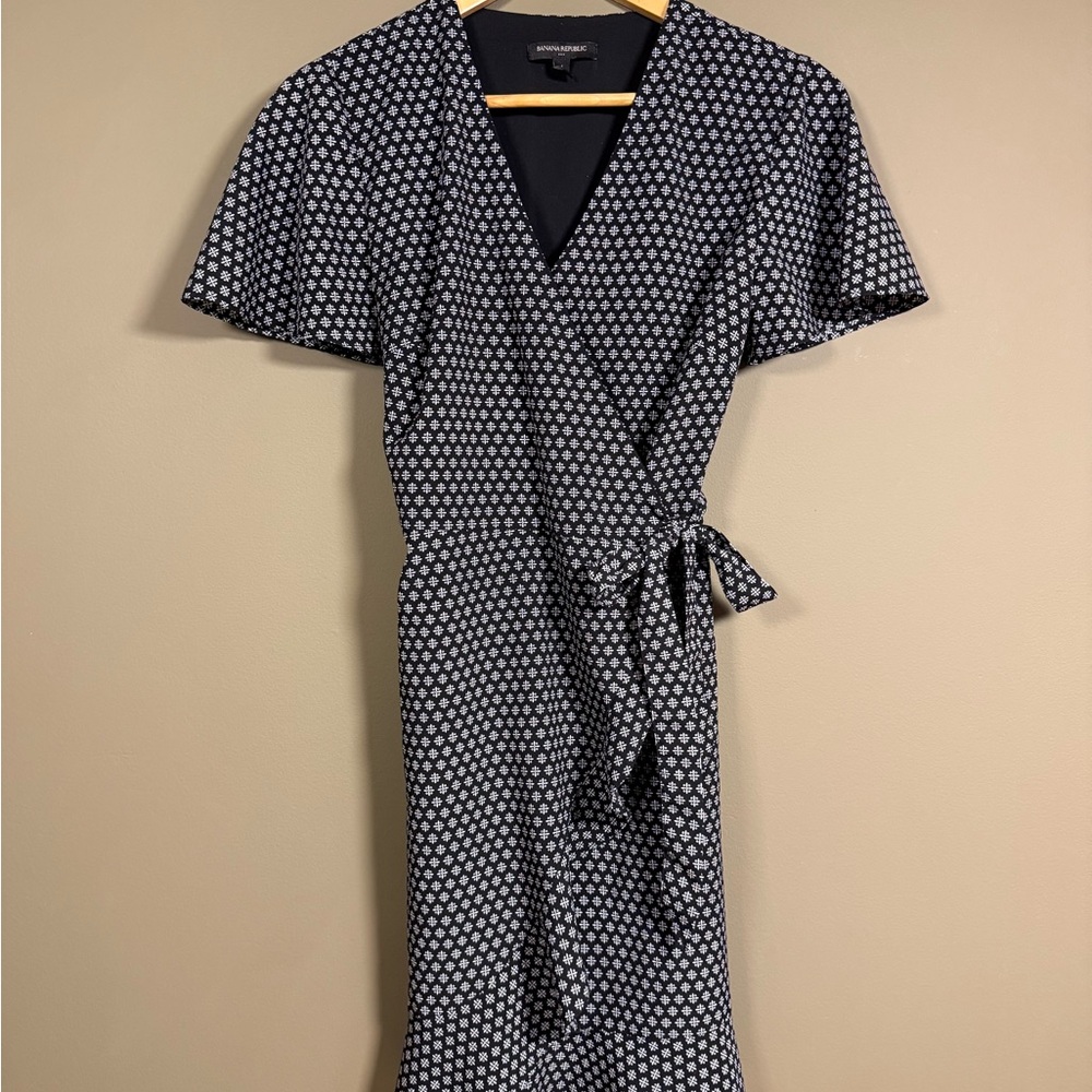 Banana Republic Black and White Knee-Length Wrap Dress